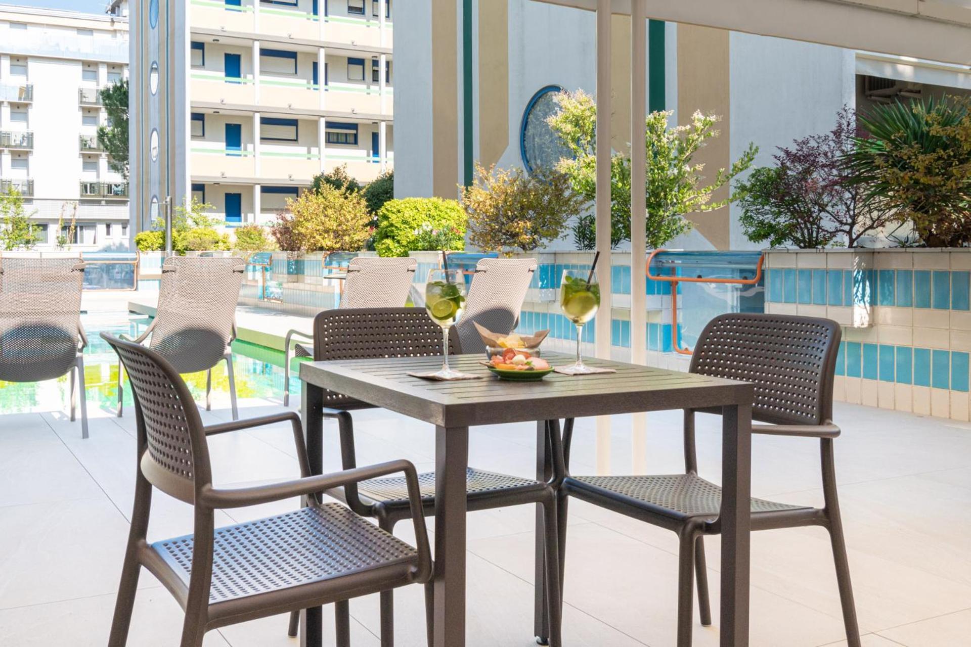 Continental B&B City Hotel Bibione Exterior foto